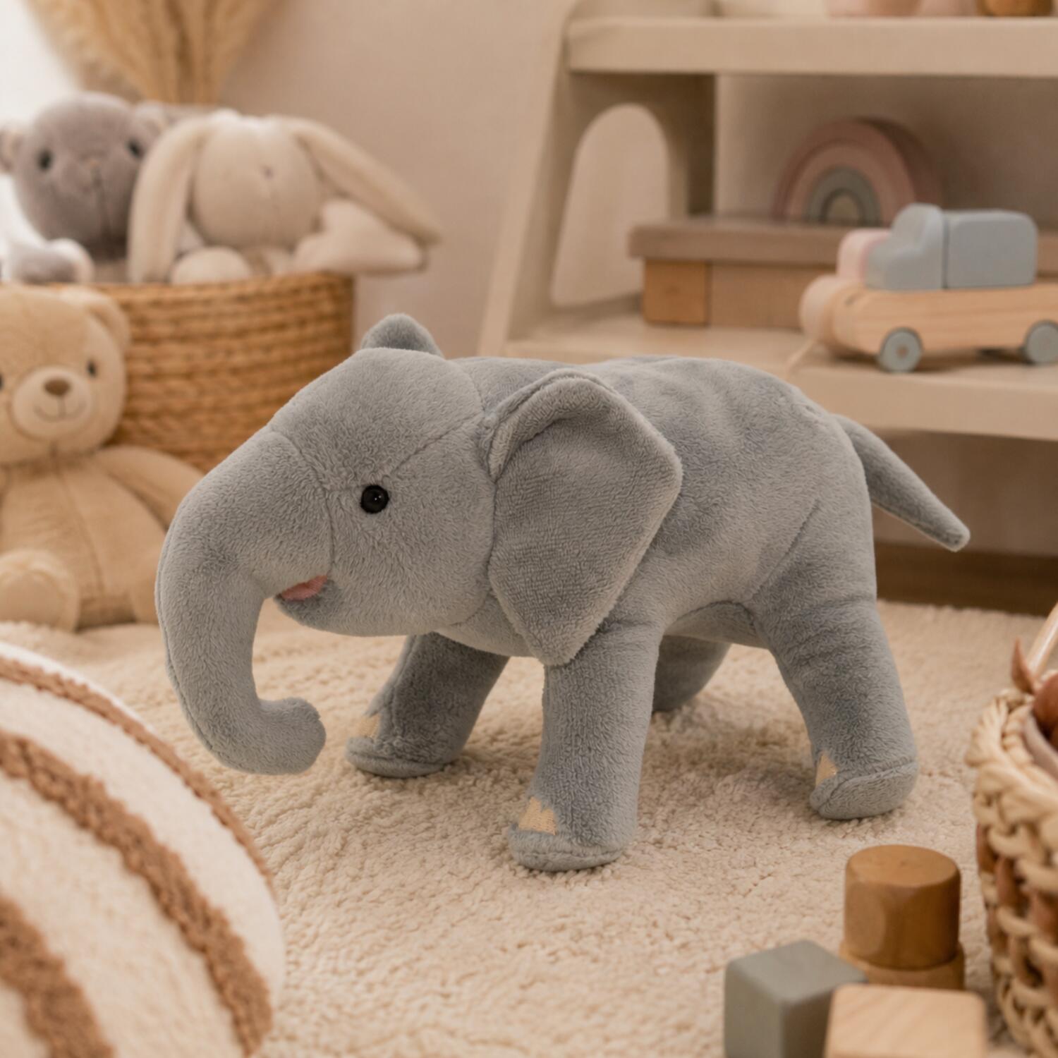 afrikaanse-olifant-knuffel-pluche-22-cm-dierenknuffel_10326214-4