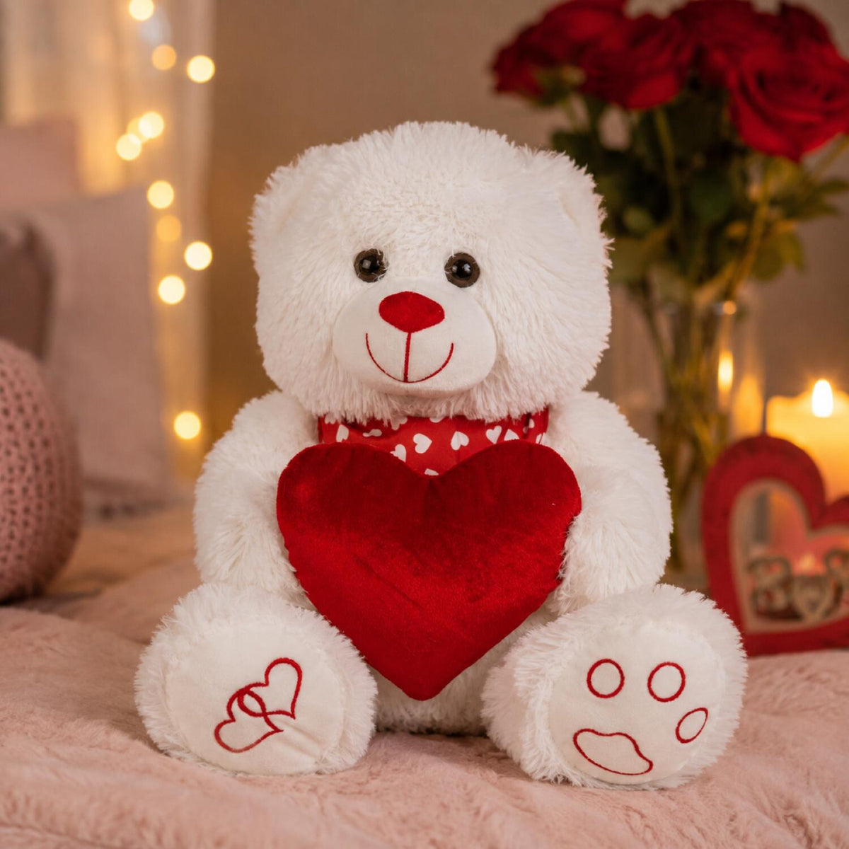 melodesign-love-knuffelbeer-wit-met-rood-hartje-in-de-hand-50-cm-liefde-tonen_10503253-1