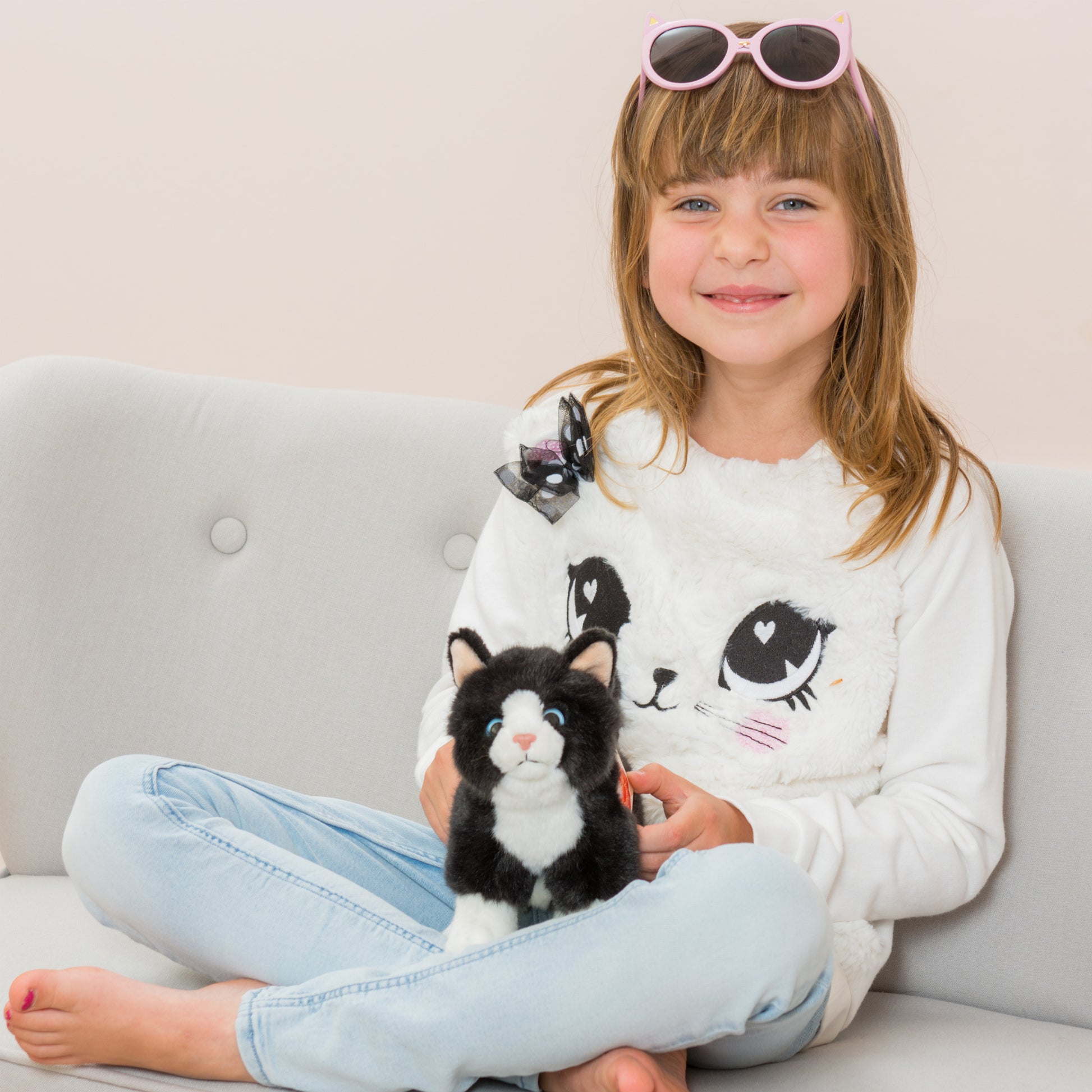 knuffeldier-kat-poes-zwartwit-zachte-pluche-knuffel-20-cm_10429685-1