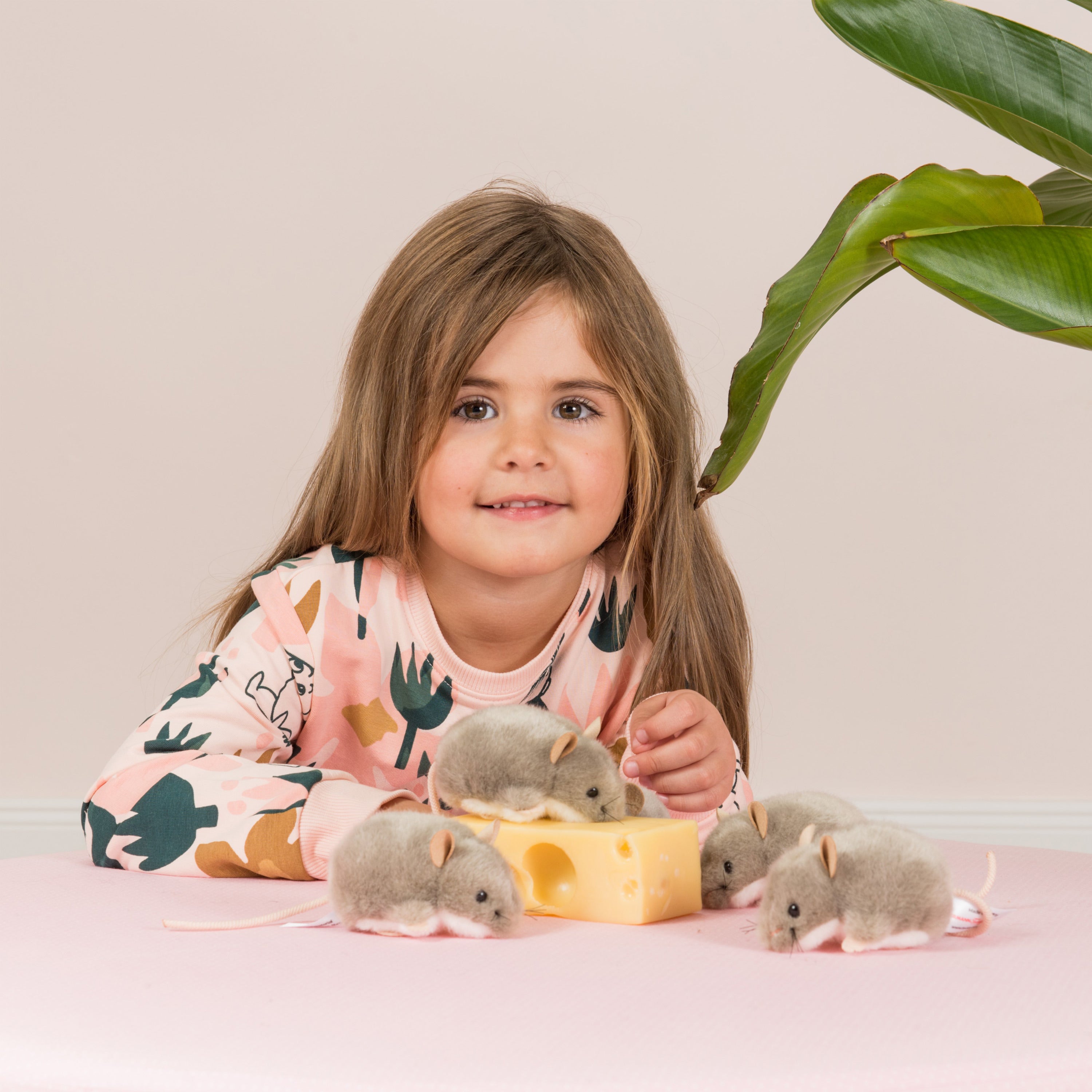 knuffeldier-muis-zachte-pluche-stof-premium-kwaliteit-knuffels-grijs-9-cm_10429764-1